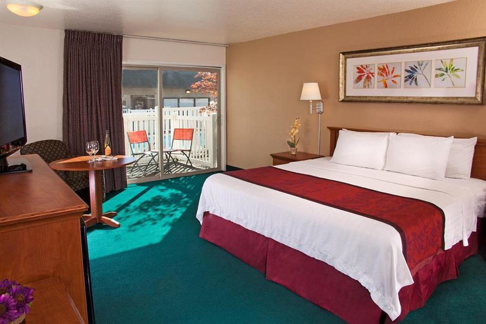 Windmill Inn Of Roseburg Room photo